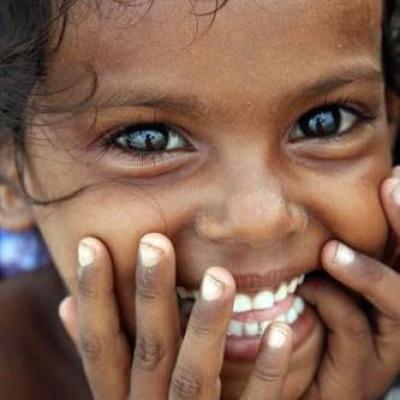  - 
ÇáÚÇáã ÇáãÊãÏä íÚáã ÞíãÉ ÇáãÑÃÉ áÐÇ ÌÚá íæã 8 ãÇÑÓ/ ÂÐÇÑ íæã ÇáÇÍÊÝÇá ÈÇáãÑÃÉ. íæã¡ ßá ÇáÚÇáã íÍÊÝá ÈÇáãÑÃÉ¡ æåÐÇ íÚäí Çääí ÇáãÍÊÝì ÈåÇ¡
