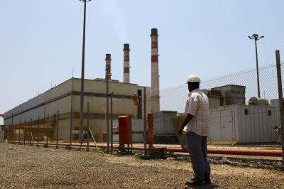  - وصول محطة طاقة شمسية إلى عدن جنوبي اليمن بقدرة 120 ميجاوات
 